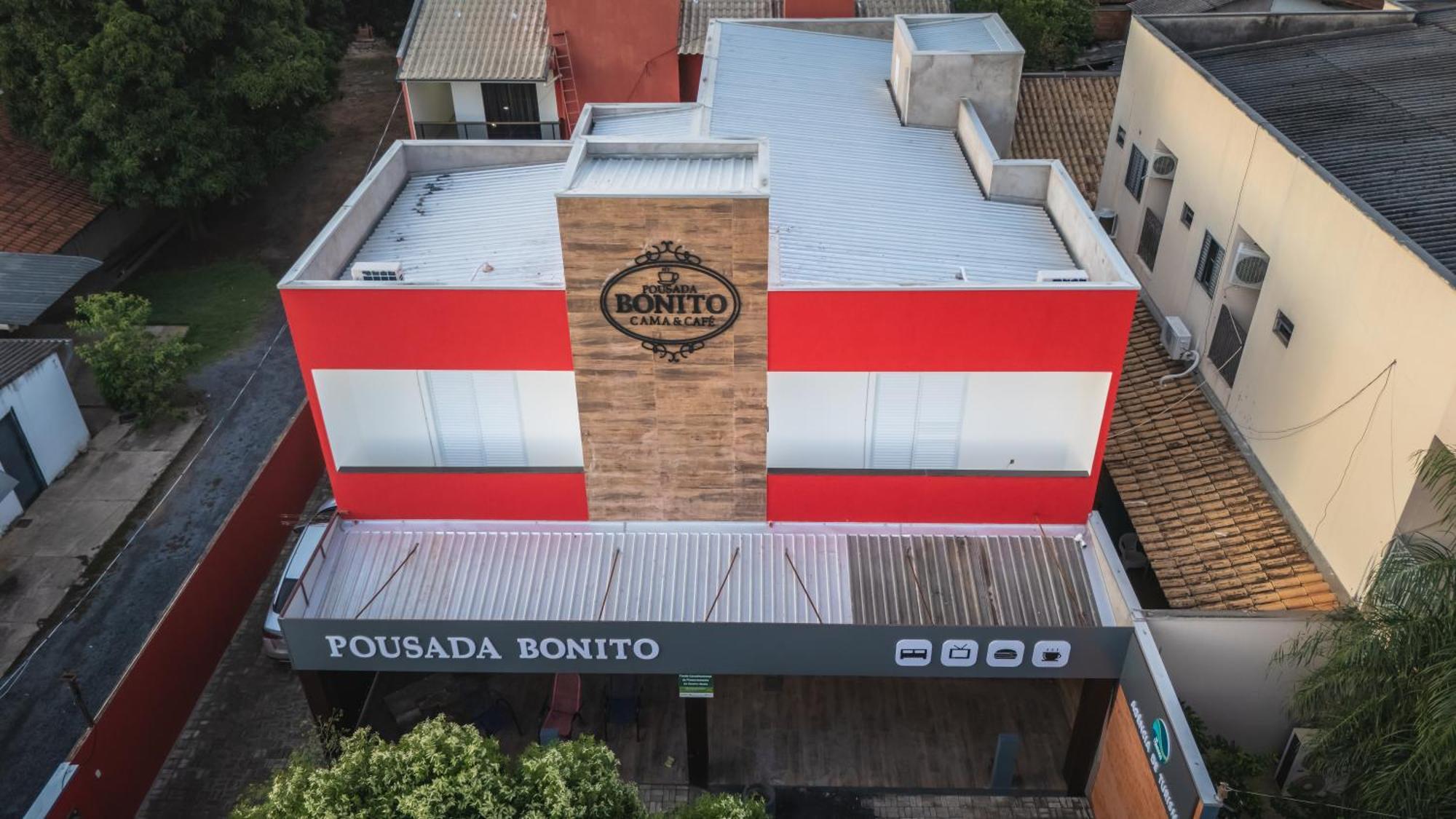 Alojamento de Acomodação e Pequeno-almoço Cama E Cafe